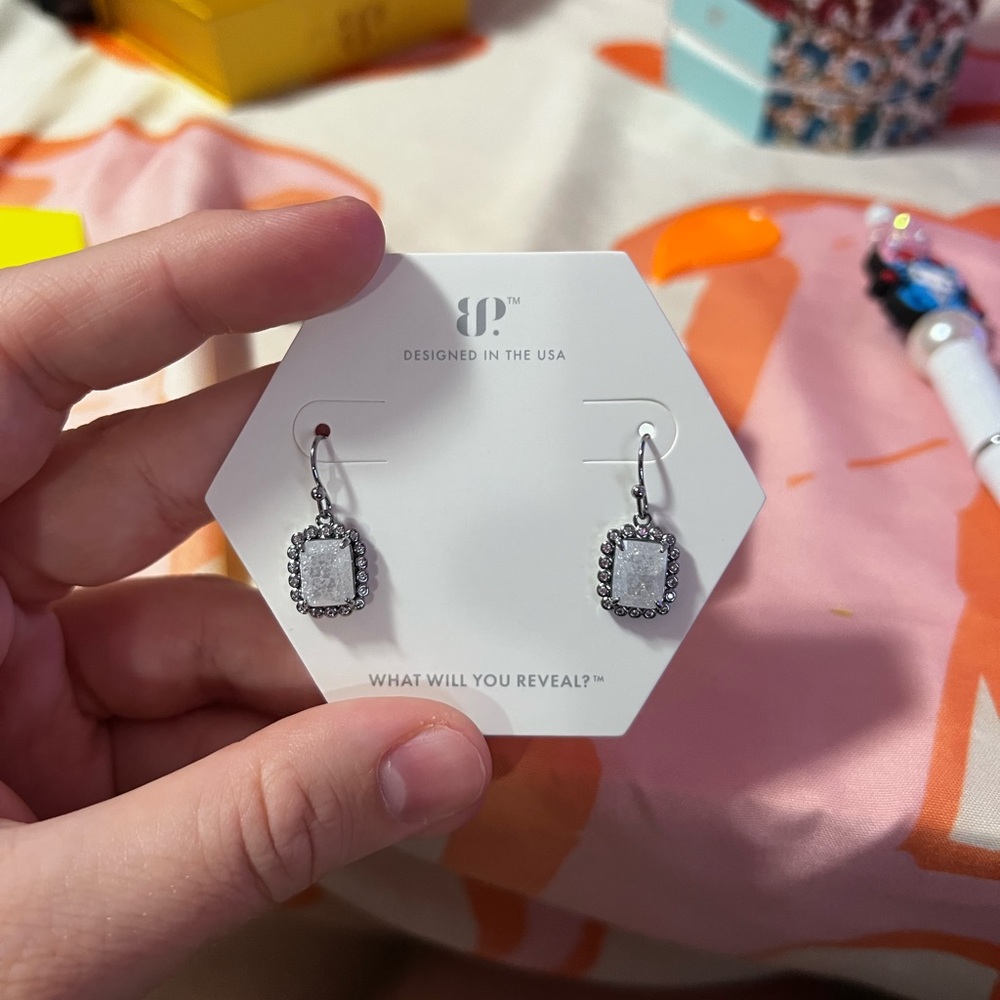 Elegant Hematite White Ice Crystal Drop Earrings